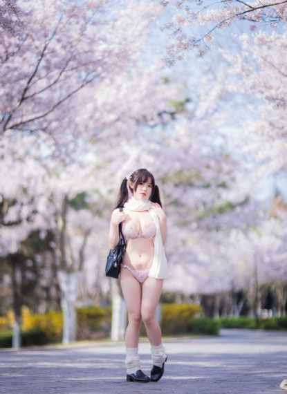 欧美仿妆图解_BD韩语神马影院在线